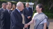 Former Israeli President Shimon Peres meets Congress President Sonia Gandhi