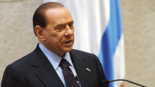 Il Presidente del Consiglio Silvio Berlusconi parla alla Knesset durante il primo vertice intergovernativo tra i due Paesi