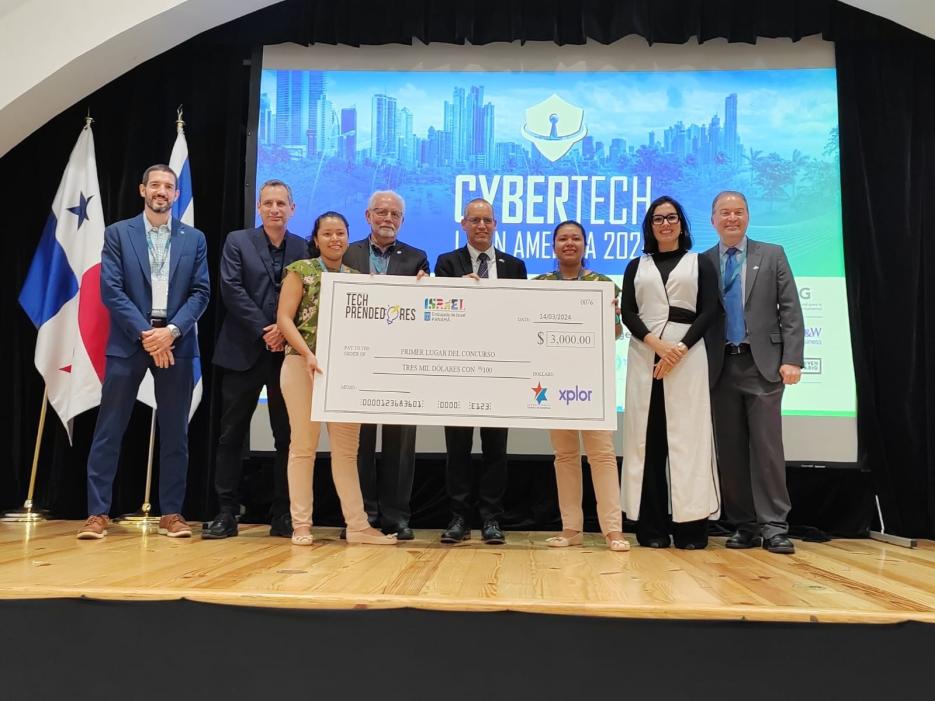 Ganadoras Concurso Techprendedores 2024 (photo credit: Embajada de Israel ) Ganadoras Concurso Techprendedores 2024