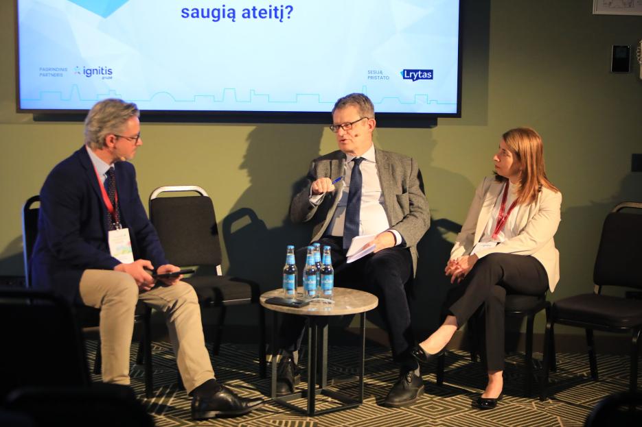 Organizers (photo credit: Greentech forum Lithuania) Discusion