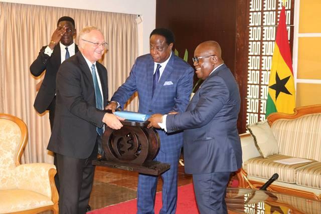 Ambassador Mehl bids farewell to President Akufo Addo (photo credit: MFA, Accra) Ambassador Mehl bids farewell to President Akufo Addo