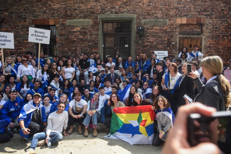Youth-meeting-Auschwitz (photo credit: Jacek Taran) Youth-meeting-Auschwitz