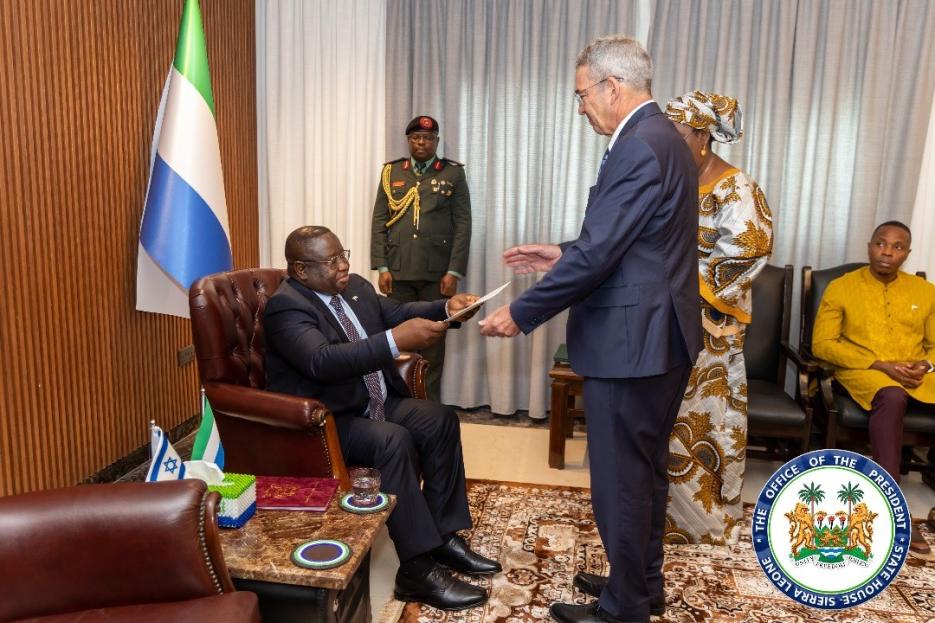Ambassador Roey Gilad with President Bio in Freetown (photo credit: Presidency Sierra Leone) Ambassador Roey Gilad with President Bio in Freetown