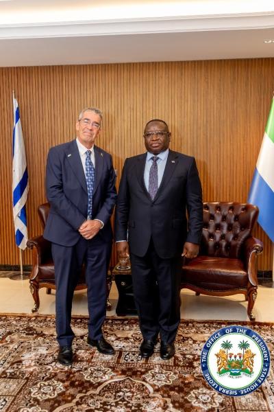 Ambassador Roey Gilad with President Bio in Freetown (photo credit: Presidency Sierra Leone) Ambassador Roey Gilad with President Bio in Freetown