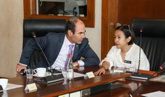 Ambassador Ilan Fluss and Makati Mayor Abby Binay (photo credit: Makati LGU) Ambassador Ilan Fluss and Makati Mayor Abby Binay