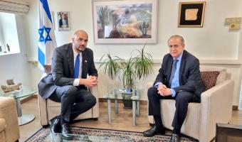 Kasoulides visits the Embassy