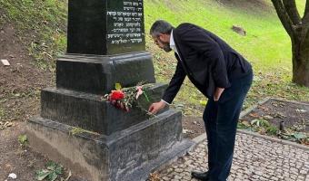 Tzevy Mirkin visiting Yama