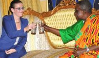 H.E. SHARON BARLI WITH PRESIDENT ATTA MILLS