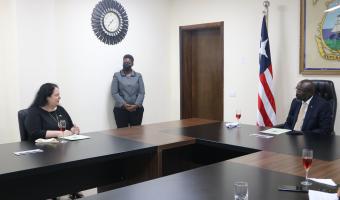 Ambassador Sufa presenting her credentials to President Weah 
