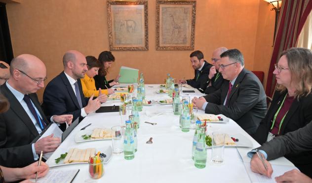 Fm Saar represented Israel at the Munich security conference