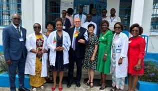 aquintinie Hospital, Douala
